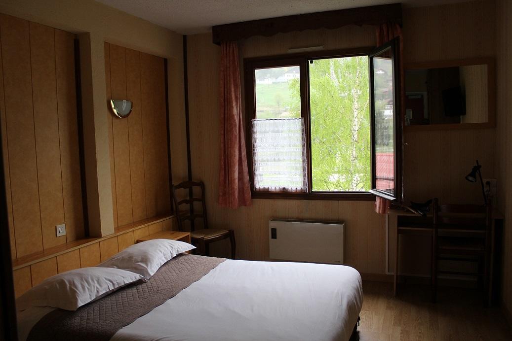 Hotel Les Bruyeres 旺特龙 外观 照片
