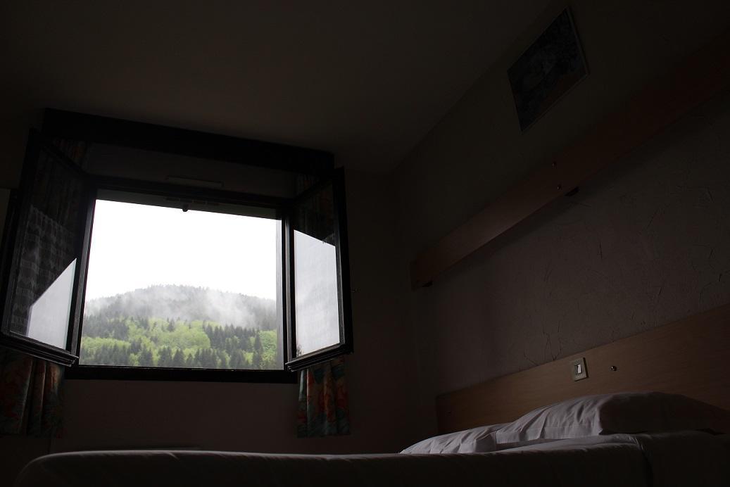 Hotel Les Bruyeres 旺特龙 外观 照片